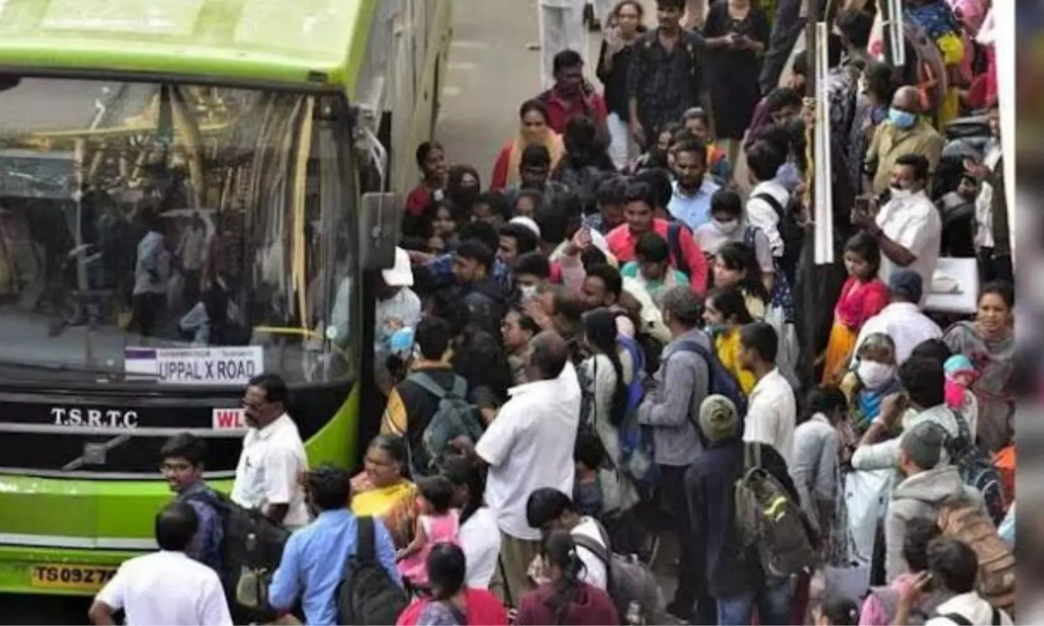 Hyderabad bus stations crowded amid Dussehra holidays, RTC increases services